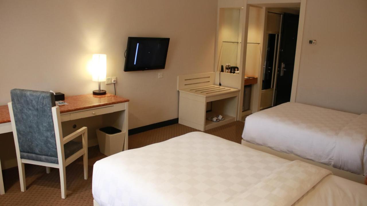 Beverly Hotel Batam Nagoya Eksteriør billede