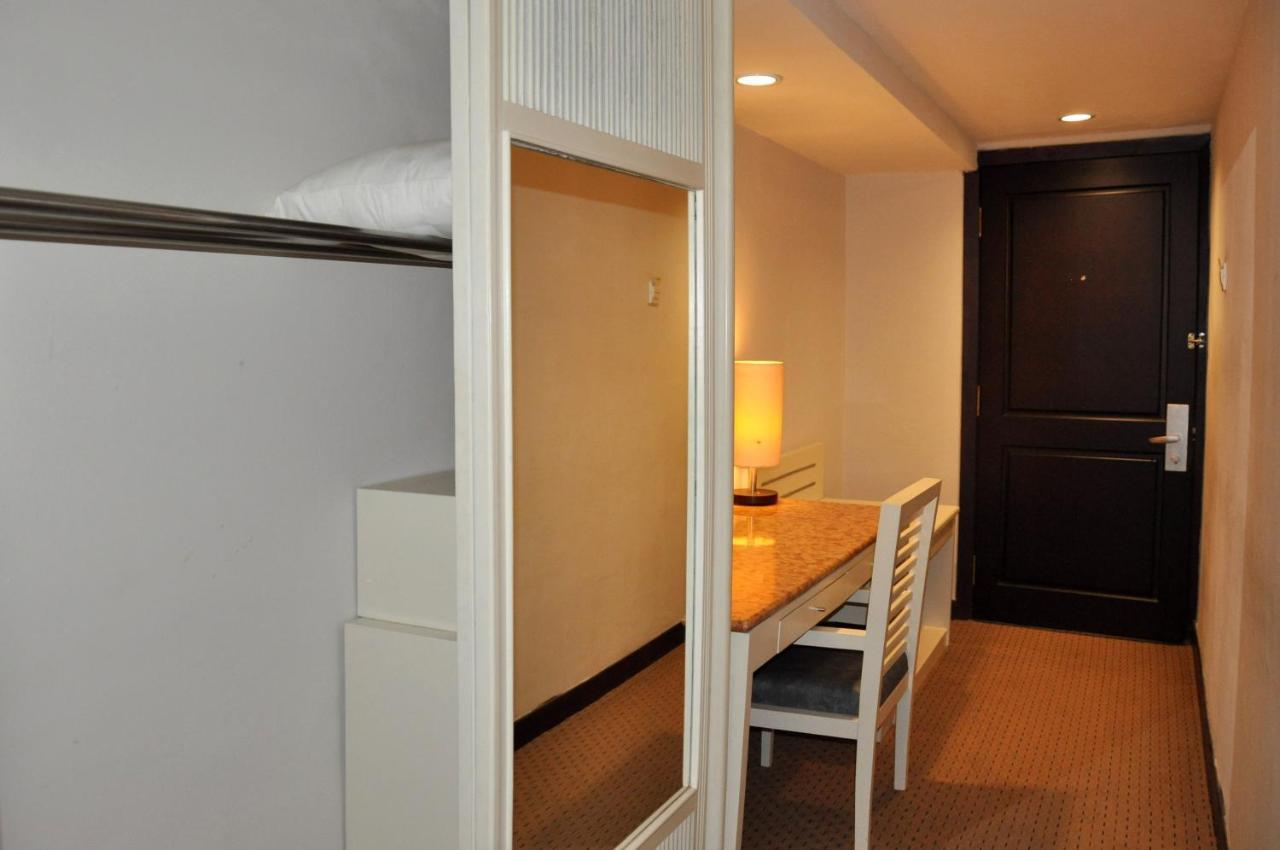 Beverly Hotel Batam Nagoya Eksteriør billede