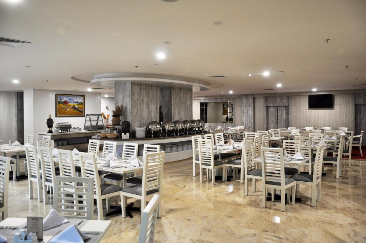 Beverly Hotel Batam Nagoya Eksteriør billede