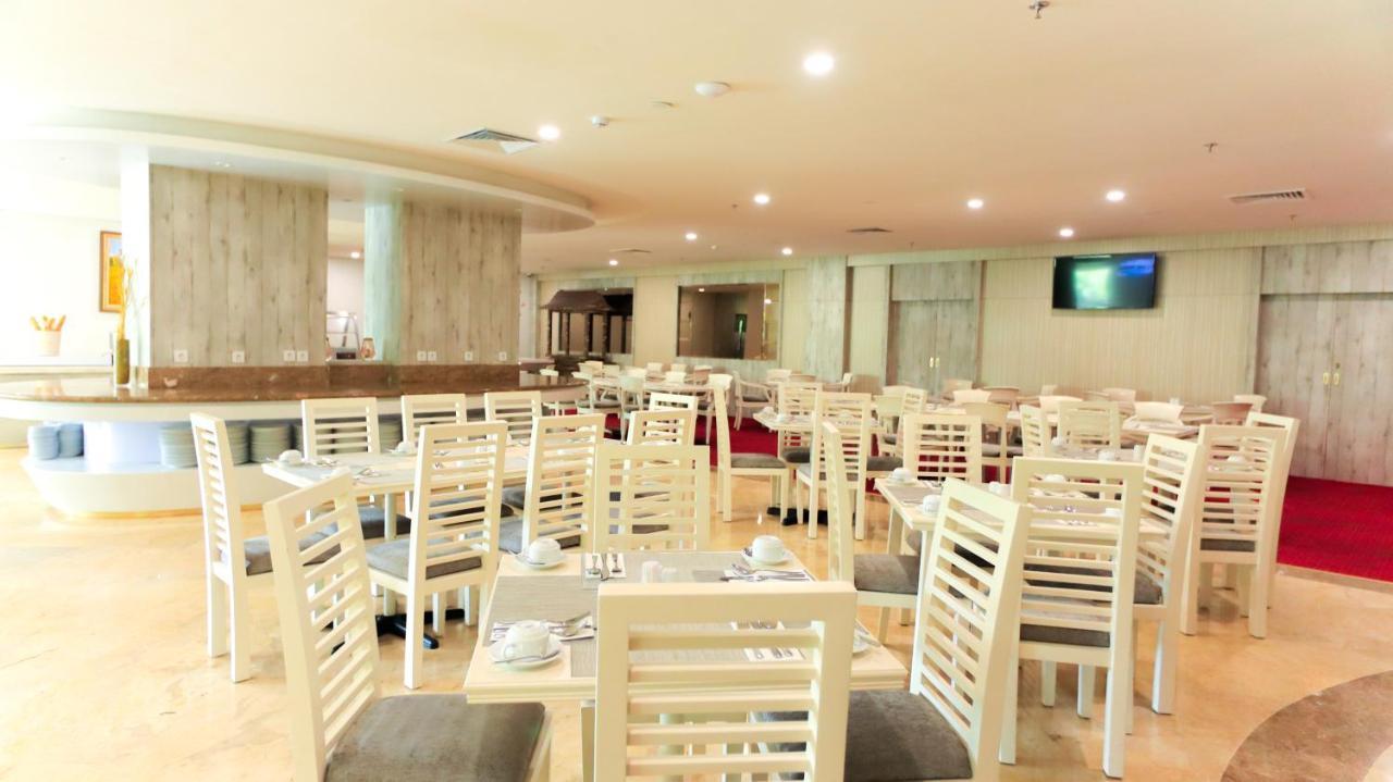 Beverly Hotel Batam Nagoya Eksteriør billede